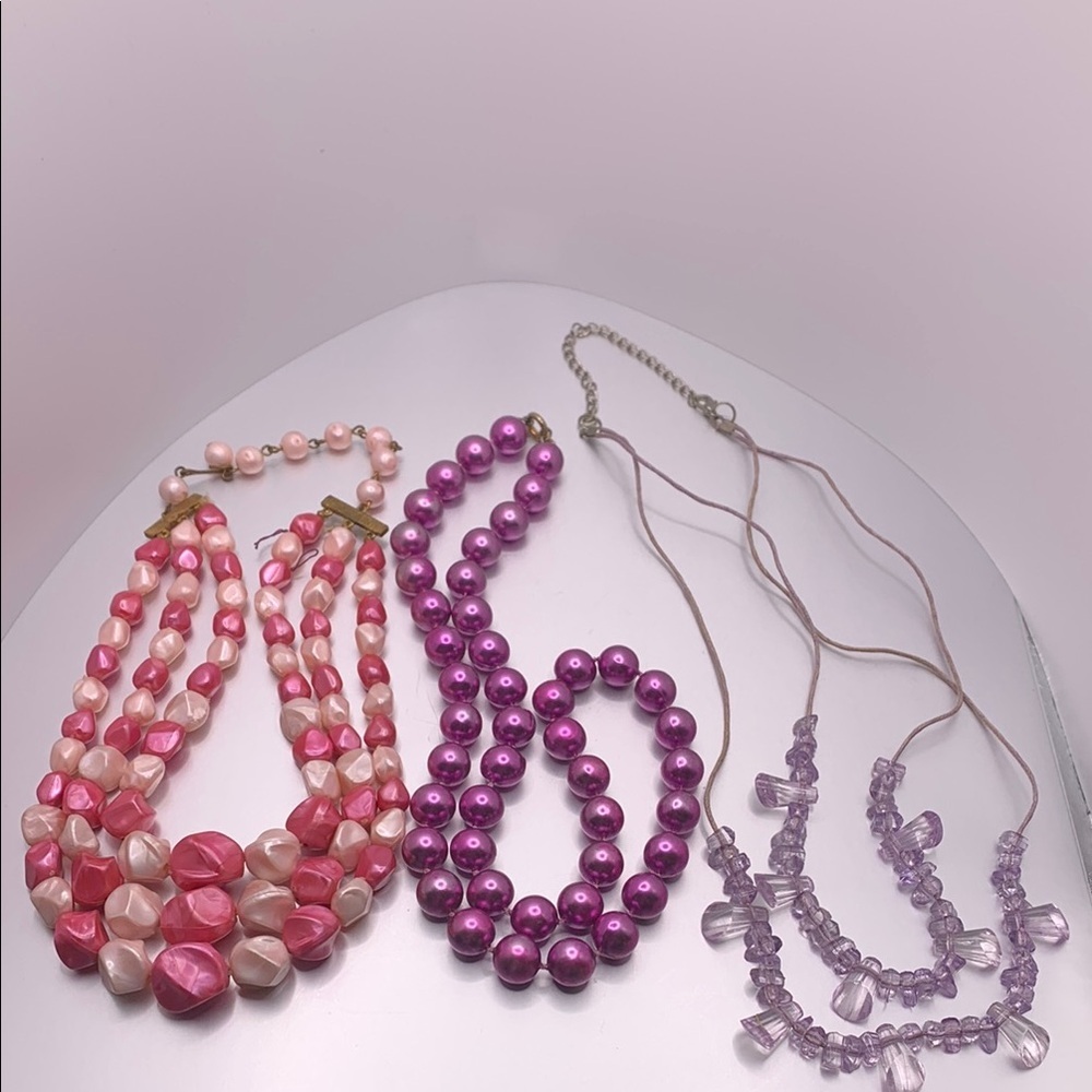 Lot of Three Vintage Acrylic Pink and Purple Beaded Necklaces‎ 15” 22” 21”
